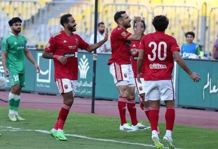 غيابات مؤثرة تضرب الأهلي قبل مواجهة الجونة في الدوري المصري يعاني الفريق الأول لكرة القدم بالنادي الأهلي من غيابات متعددة في صفوفه خلال مباراته أمام