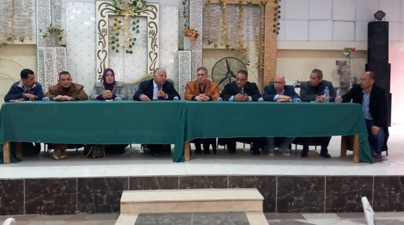 استبعاد رئيس لجنة و3 معلمين بأول يوم امتحانات لشهادة الإعدادية بالفيوم تابع وكيل وزارة التربية والتعليم بالفيوم خالد قبيصي، سير العملية الامتحانية داخل اللجان، للتأكد من حسن سير وا