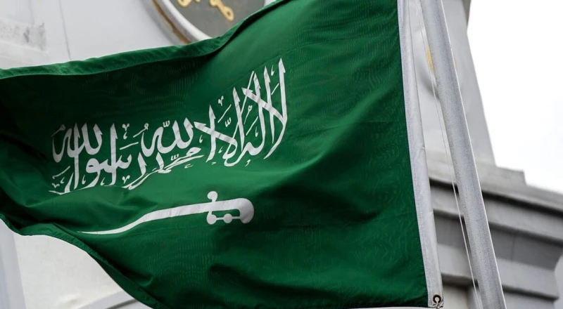السعودية تعفي نازحي دول الجوار من رسوم الإقامة لمدة 4 سنواتبتاريخ الخميس 04 أبريل 2024 أعلنت السعودية إعفاء النازحين من دول الجوار ومرافقيهم ممن يتم الإبقاء عليهم وتصحيح أوضاعهم، م