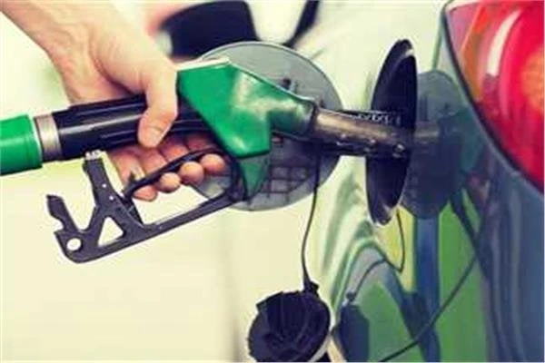 أنبوبة البوتاجاز بكام؟.. أسعار البنزين والسولار في مصر اليوم الخميس 9 يناير 2025سجلت أسعار البنزين والسولار اليوم الخميس 9 يناير 2025 في مصر حالة من