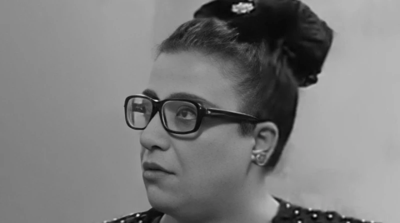 بعد وفاتها.. من هي منى أبو الفتوح بطلة يوميات ونيس؟ بعد وفاتها مساء أمس الإثنين، تسأل كثيرون عن الفنانة منى أبو الفتوح، من تكون؟، وفي أي أعمال فنية شاركت؟.افاق عربية، يستعرض في الس