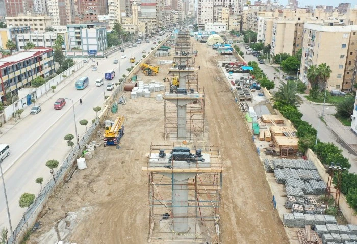 أحدث تصوير جوي لأعمال تنفيذ مشروع المرحلة الأولى من مترو الإسكندرية (صور) يمثل مشروع مترو الإسكندرية أبوقير - محطة مصر خطوة مهمة نحو تحسين منظومة النقل في مدينة الإسكندرية، كإحدى و