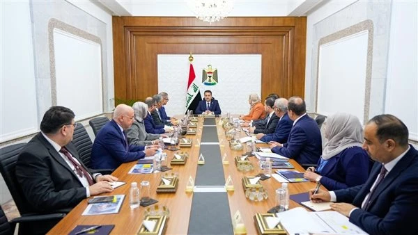 رئيس الوزراء العراقي: إعادة هيكلة المصارف الحكومية لضمان توفر الإمكانيات والانفتاح أكد رئيس الوزراء العراقي محمد شياع السوداني، اليوم الخميس، أن