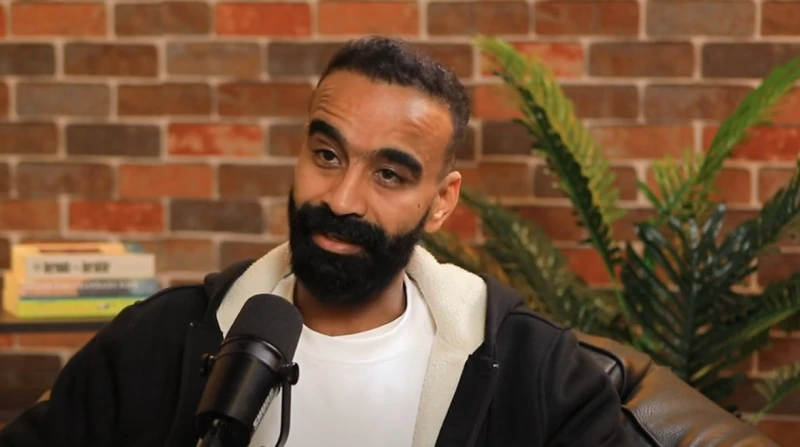 محمود الليثي: أنا مش كوميديان.. وقلب أمه جابلي إحباط كشف الفنان محمود الليثي، كواليس دخوله عالم الفن، وأبرز المحطات التي مر بها خلال مشواره الفني،