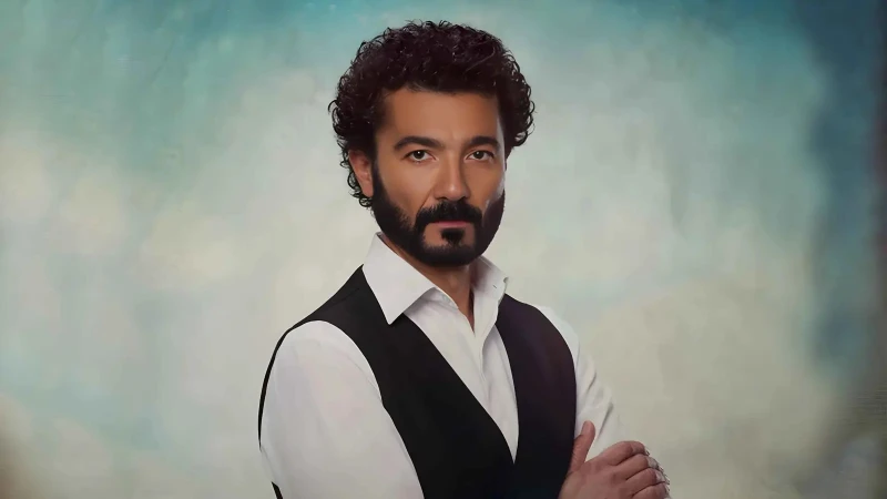 خالد النبوي: عدلت على شخصية السادات في كامب ديفيد افاق عربية - خصص مهرجان الأقصر للسينما الأفريقية في دورته الرابعة عشرة دورة الفنان الراحل نور الشريف، ماستر كلاس حول منهجية الممثل