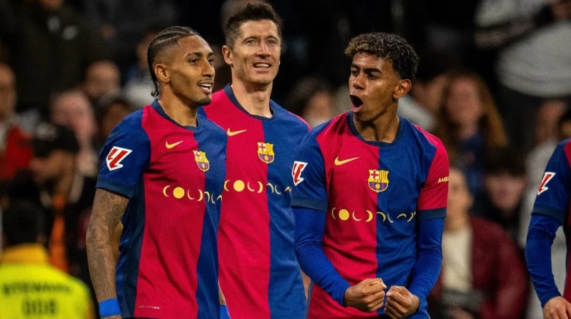 تشكيل برشلونة المتوقع ضد ريال مدريد بنهائي السوبر الإسباني استقر المدير الفني لفريق برشلونة، الألماني هانز فليك، على التشكيل الذي يخوض به كلاسيكو الأرض، ضد غريمه التقليدي نادي ريال