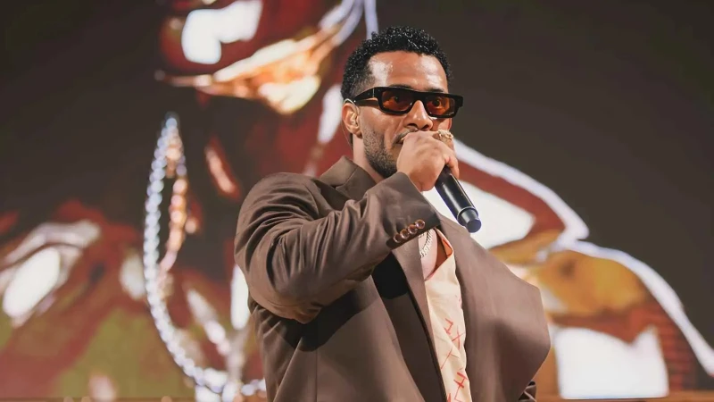 محمد رمضان يتسبب في ازدحام شديد (فيديو) افاق عربية - أحدث الفنان محمد رمضان حالة من الجدل على مواقع التواصل الاجتماعي بعد نشره فيديو عبر حسابه الرسمي على إنستغرام، يظهر فيه وسط حشد