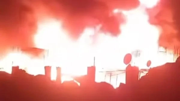 فاجعة حريق الزرايب بمنشية ناصر تزداد والطوارئ توفر خدمات الإسعاف والمساعدات العاجلة الزرايب , تواصل قوات الحماية المدنية في القاهرة بذل جهود ضخمة للسيطرة على الحريق الهائل الذي اند