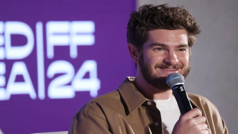 الرجل العنكبوت: أكره الشيف نصرت افاق عربية - هاجم نجم هوليوود أندرو غارفيلد بطل فيلم الرجل العنكبوت، الشيف التركي، نصرت جوكتشه، وقال إنه يشعر بكراهية غريبة تجاهه.وأدلى الممثل الأمر