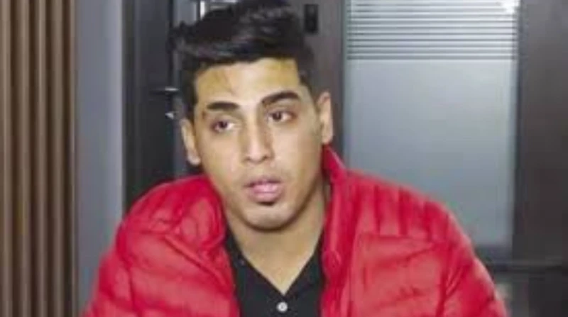 ترحيل كروان مشاكل لقسم حدائق القبة لتنفيذ حكم حبسه في نشر الفجور رحلت الأجهزة الأمنية التيك توكر كروان مشاكل، إلى قسم حدائق القبة، لقضاء مدة عقوبته في قضية اتهامه بنشر مقاطع فاضحة 