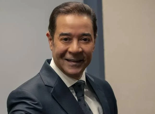 تترات مسلسلات رمضان.. أحمد شيبة ينافس طارق الشيخ ومدحت صالح يغرد منفرداتشهد تترات مسلسلات رمضان منافسة قوية بين عدد من النجوم حيث استقر بعض صناع الأعمال على المطربين الذين يغنون تت