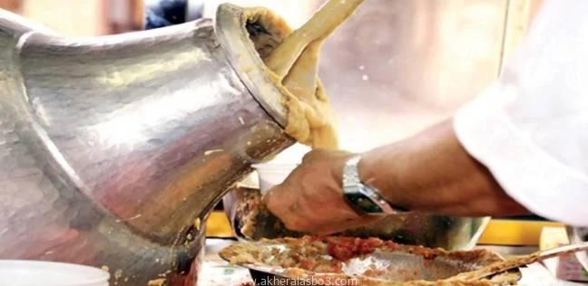 إحذر فول الشارع فيه سم قاتل بقلم ايمن بكري لا تخلو وجبة إفطار المصريين من طبق الفول الذي يتوسط السفرة المصرية و لكن هل هذا الطبق صحي أم مسمم ؟ تتبع الكثير من المطاعم المصرية و عربا