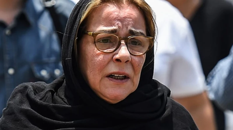 بذكرى رحيلها.. مها أبو عوف سكنت مع العفريت شيكوريل وهزمها السرطان في الذكرى الثانية لرحيل الفنانة القديرة مها أبو عوف، التي رحلت عن عالمنا في مثل هذا