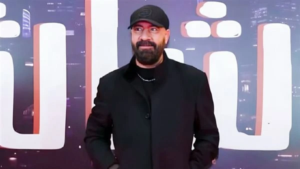 الدشاش يقترب من 5 ملايين جنيه في يومين عرض يواصل محمد سعد تصدره شباك التذاكر بفيلمه الجديد الدشاش، حيث حقق أمس الخميس إيردات اقتربت من 2 مليون جنيه،