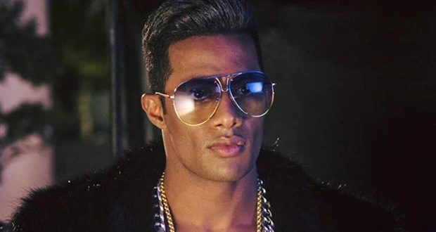 محمد رمضان يلجأ للذكاء الاصطناعي: من نمبر وان؟ الأربعاء-2025-01-29 07:23 افاق عربية - لجأ الفنان محمد رمضان لطريقة مبتكرة، في محاولة جديدة منه لإثبات أنه نمبر وان في مجال الموسيقى