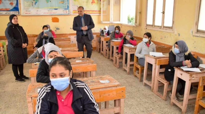 هل يؤدي طالب النقل الامتحان بنفس رقم النموذج في جميع المواد؟ كشف مصدر مسؤول بوزارة التربية والتعليم والتعليم الفني، حقيقة صدور قرار من الوزارة بإلزام