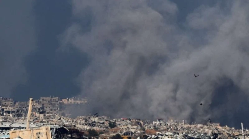 بمعدل 45 يوميا.. الاحتلال ينفذ 1400 غارة على غزة في ديسمبر وحده بمعدل 45 غارة يوميا، وتنفيذا لخطة الإبادة الجماعية، أعلن جيش الاحتلال الإسرائيلي تنفيذ أكثر من 1400 غارة على قطاع غز