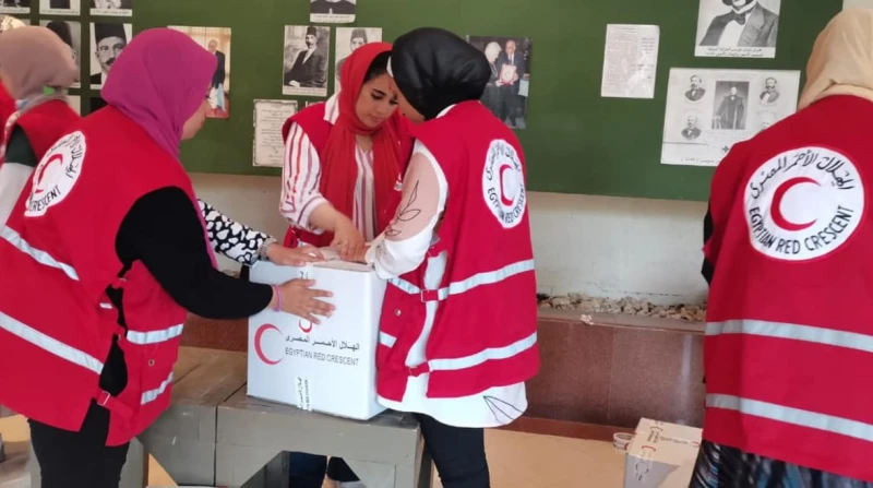 وزيرة التضامن توجه بتكثيف جهود الهلال الأحمر لإدخال المساعدات لغزة وجهت وزيرة التضامن الاجتماعي ونائب رئيس مجلس إدارة الهلال الأحمر المصري، الدكتورة