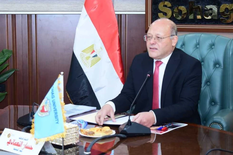 ترتكز على 13 مؤشرا.. رئيس جامعة سوهاج: حققنا مراكز متقدمة في تصنيف تايمز قال الدكتور حسان النعماني، رئيس جامعة سوهاج، إن الجامعة حققت تميزا في العديد من المجالات العلمية خلال العام