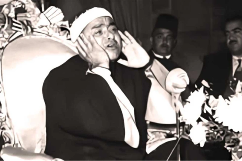 توضيح من إذاعة القرآن الكريم بشأن أذان الشيخ مصطفى إسماعيل أصدرت إذاعة القرآن الكريم، مساء الأربعاء، بيانا بشأن أذان الشيخ مصطفى إسماعيل. وذكرت الإذاعة في بيانها، أنه بسبب المساحة