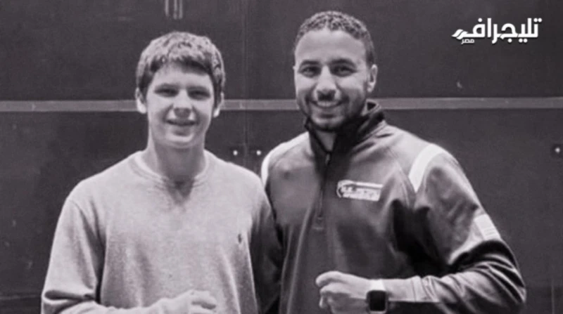 سقط فجأة.. تفاصيل التحريات بواقعة وفاة لاعب الاسكواش محمد سباعي كشفت التحريات بواقعة وفاة اللاعب محمد يحيى سباعي، الذي توفي اليوم بعد تعرضه لأزمة