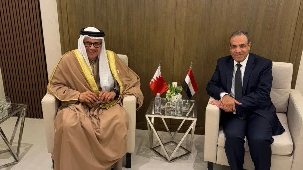 وزير الخارجية المصري لنظيره البحريني: التكاتف الإقليمي ضرورة لمساعدة سوريا اجتمع د. بدر عبد العاطي وزير الخارجية والهجرة يوم الأحد ١٢ يناير ٢٠٢٥ مع الدكتور عبداللطيف بن راشد الزيان