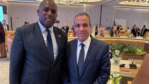 لقاءات جانبية لوزير الخارجية المصري على هامش اجتماعات الرياض عقد الدكتور بدر عبدالعاطي وزير الخارجية والهجرة المصري، اليوم الأحد، لقاءات جانبية على هامش اجتماعات الرياض مع نظرائه ا