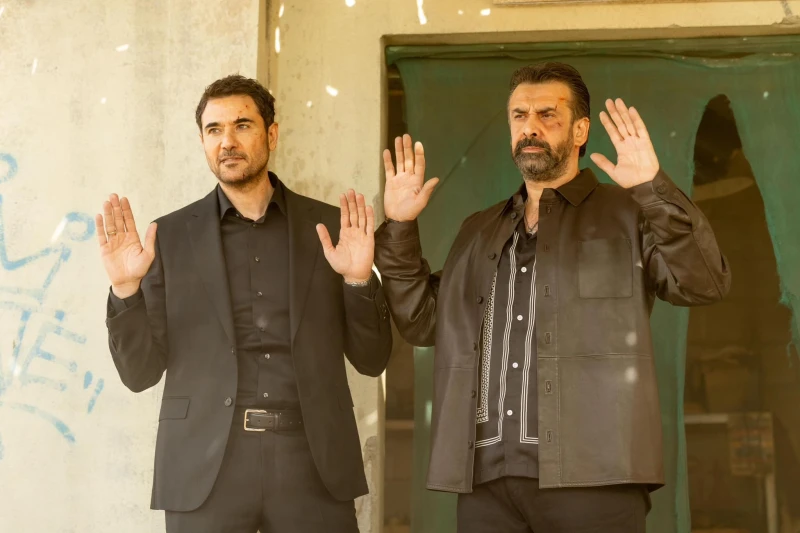 من تأليف تركي آل الشيخ.. تفاصيل فيلم بطولة كريم عبد العزير وأحمد عزفي مفاجأة غير متوقعة، أعلن المستشار تركي آل الشيخ رئيس هيئة الترفيه، عن أحدث تعاون فني عالمي يجمع النجمين كريم عب