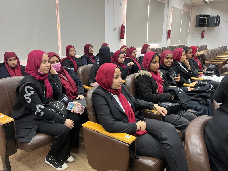 كتبت أمل عبد الرحيم أشاد الدكتور ناصر مندور، رئيس جامعة قناة السويس، بطلاب أسرة طلاب من أجل مصر ودورهم البارز في تنظيم الفعاليات التي تعزز من مهارات الطلاب وتدعم توجهات الجامعة في 