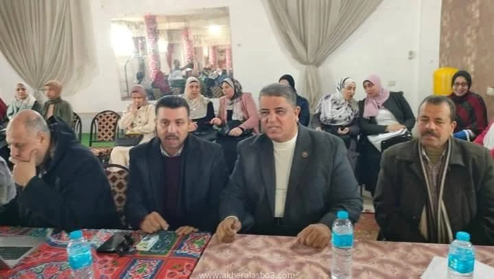 رئيس مدينة المحمودية يؤكد على المشاركة الاجتماعية والاستجابة الفورية لشكاوى المواطنين متابعه عبدالله محمد عبدالله ولقاء اليوم بمركز شباب المحمودية ولجنة من وزارة التضامن لمناقشة شك