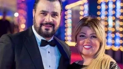 مجدي كامل يدافع عن زوجته مها أحمد: مجتهدة جدا.. وبلاش ندخل في الناس شمال حرص الفنان مجدي كامل الدفاع عن زوجته مها أحمد بعد تعرضها لانتقادات، وذلك من