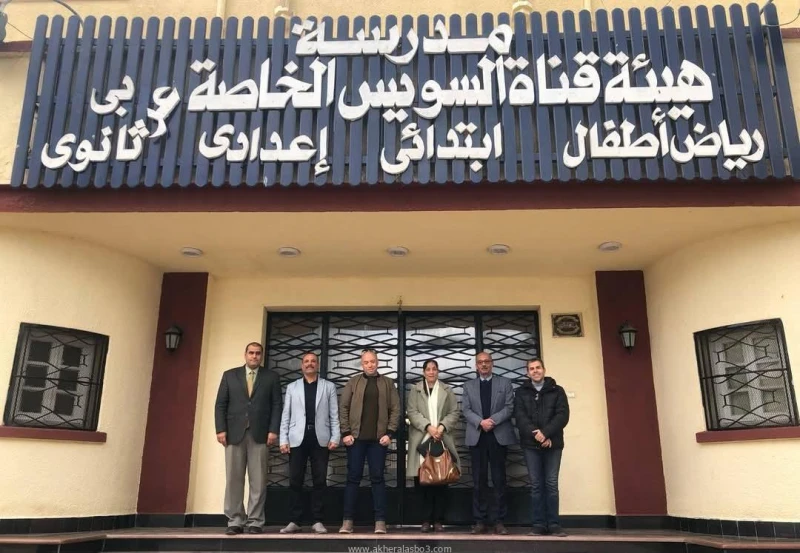 كتبت أمل عبد الرحيم أكد الدكتور ناصر مندور، رئيس جامعة قناة السويس، أن الجامعة تلتزم بدورها في خدمة المجتمع وتنمية البيئة من خلال تقديم برامج تدريبية متخصصة تساهم في تطوير الكوادر 