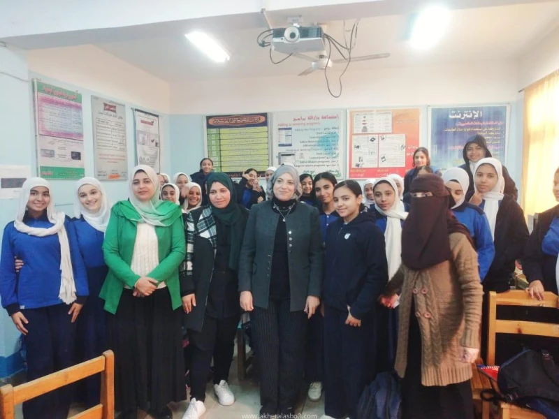 كتبت أمل عبد الرحيم نظمت جامعة قناة السويس ندوة تثقيفية بعنوان الأنشطة التربوية ودورها في دعم التعلم الأخضر والسلوكيات الصديقة للبيئة، وذلك تحت رعاية