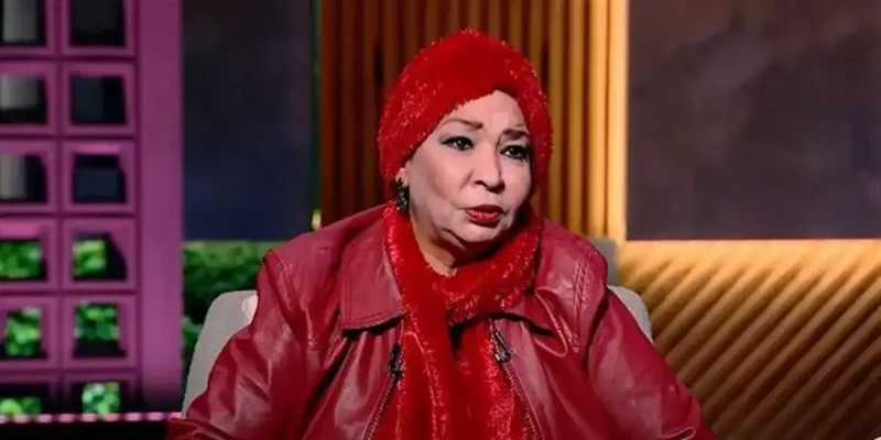 عنايات صالح تثير الجدل بتصريحاتها عن الحجاب والتحرش.. حقيقة اعتزالها التمثيل .