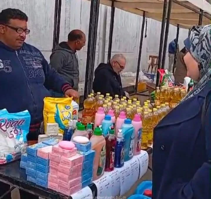 للمرة الحادية عشرة على التوالي .. تنظيم أسواق اليوم الواحد في إمبابة بمحافظة الجيزة لتوفير السلع بأسعار مخفضه كتب - محمود الهندي في إطار تنفيذ توجيهات القيادة السياسية الرامية لتخف