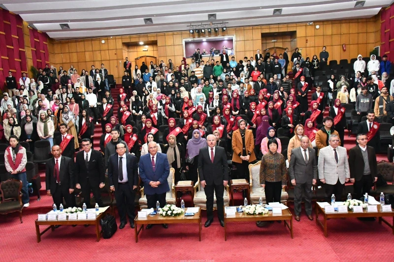 كتبت أمل عبد الرحيم تحت رعاية الدكتور ناصر مندور، رئيس جامعة قناة السويس، نظم معهد كونفوشيوس بالتعاون مع المعهد الصيني للدراسات الأفريقية التابع لأكاديمية العلوم الاجتماعية ببكين،