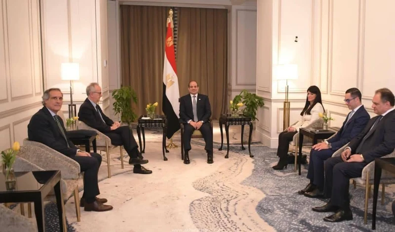 الرئيس السيسى يستقبل رئيس مجموعة بارسيلو الإسبانية بمقر إقامته متابعة : وائل عباس استقبل الرئيس عبد الفتاح السيسي في مقر إقامته بالعاصمة مدريد، على هامش الزيارة الرسمية التي يقوم ب