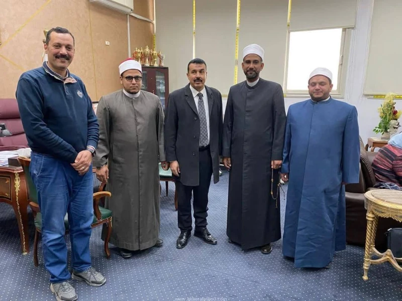 كتبت أمل عبد الرحيم انطلقت فعاليات الندوات التوعوية التي تنظمها جامعة قناة السويس بالتعاون مع منطقة وعظ الإسماعيلية، بهدف نشر صحيح الدين وتعزيز القيم الوطنية بين الطلاب، وذلك بالتز