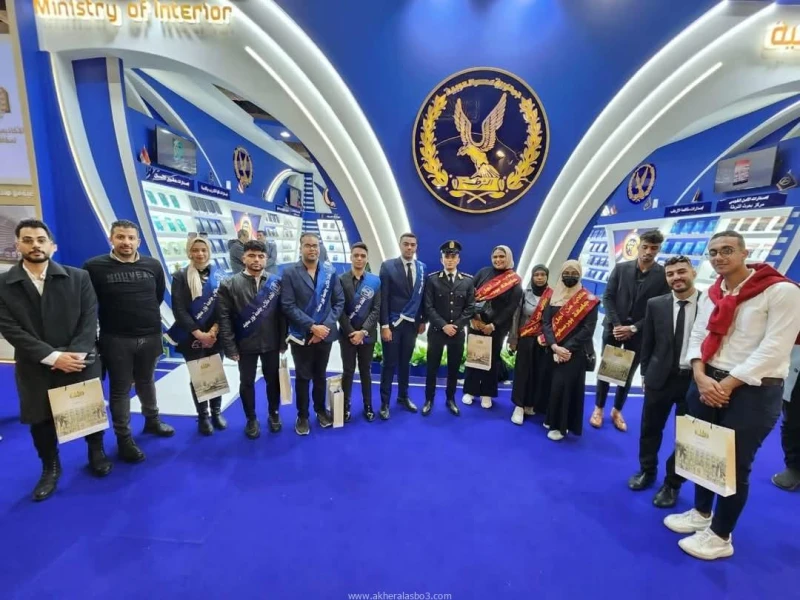 تحت شعار أقرأ .. رئيس جامعة بورسعيد يشارك ابنائة الطلاب فى زيارة معرض القاهرة الدولي للكتاب في دورته ال 56 كتب - محمود الهندي في إطار سعى قيادة جامعة