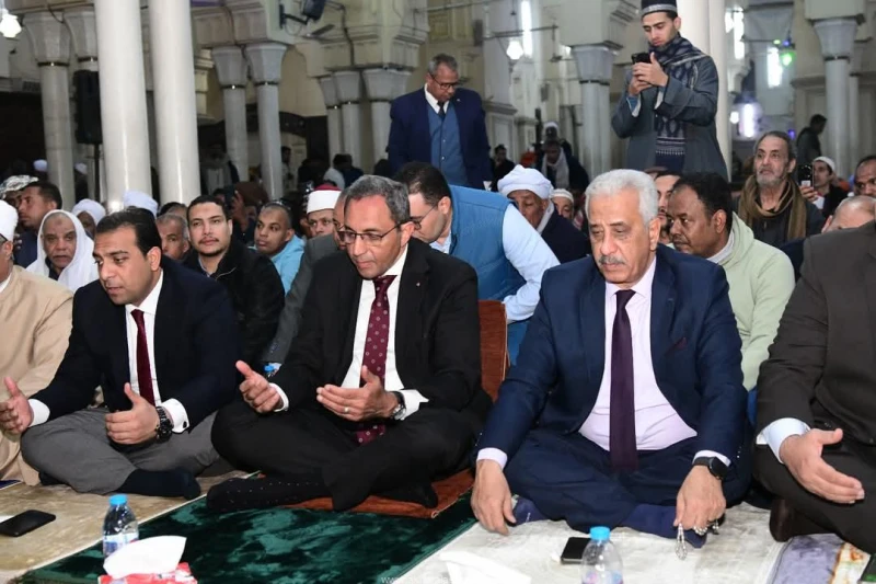 محافظ قنا يشهد الاحتفال بليلة النصف من شعبان والليلة الختامية لمولد سيدي عبد الرحيم القنائي متابعة السيد عوض العريبي شهد الدكتور خالد عبد الحليم،