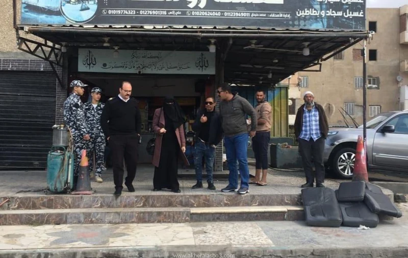 كتبت أمل عبد الرحيم تنفيذا لتوجيهات اللواء طيار أ.ح أكرم محمد جلال محافظ الإسماعيلية، بضرورة توعية أصحاب محال غسيل السيارات من الأضرار الناجمة عن