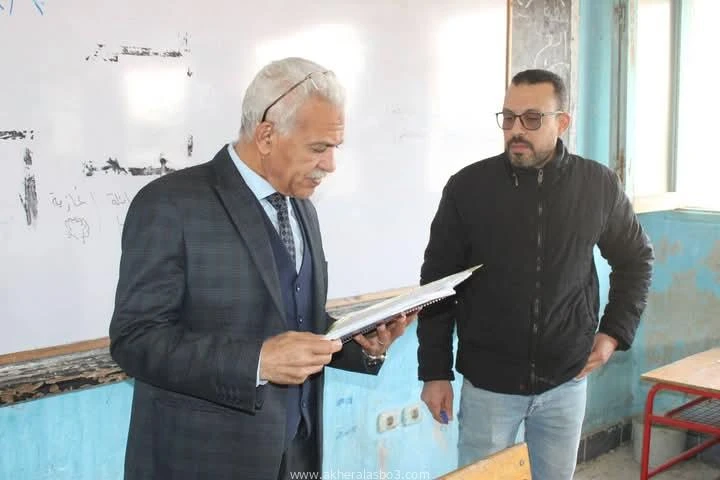 كتبت أمل عبد الرحيم تنفيذا لتعليمات الأستاذ محمد عبد اللطيف وزير التربية والتعليم والتعليم الفني ، وتوجيهات اللواء اركان حرب طيار اكرم محمد جلال