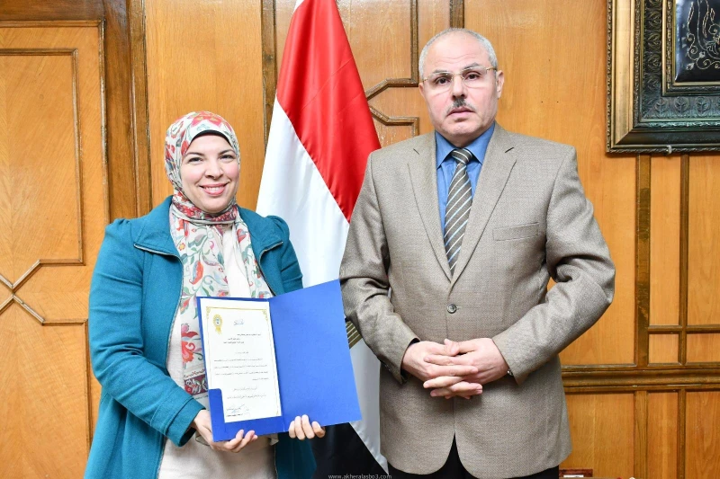 كتبت أمل عبد الرحيم أصدر الدكتور ناصر مندور، رئيس جامعة قناة السويس، قرارا بتكليف الدكتورة مها مجدي، الأستاذ المساعد بقسم اللغة الصينية بكلية الألسن،