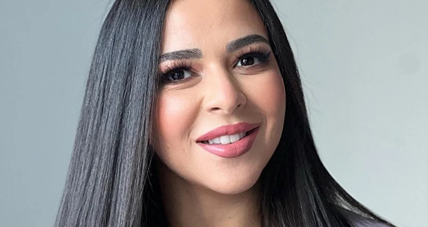 إيمي سمير غانم تشعل الجدل مجددا حول حملها افاق عربية - أعادت النجمة إيمي سمير غانم جدل الحديث عن حملها من جديد وذلك بعد طرح صور من كواليس مسلسلها