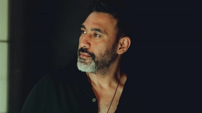 عمرو مصطفى: هرجع ألحن لكل الناس وعمرو دياب أخويا طمأن الفنان عمرو مصطفى، جمهوره على حالته الصحية، مؤكدا تعافيه وعودته لعمله من جديد قائلا: أنا رجعت أشتغل تاني بشكل طبيعي.وخلال مدخل