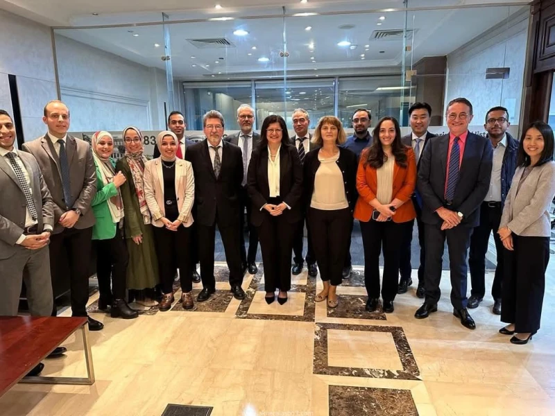 البورصة المصرية تبحث تعزيز سيولة السوق بالتعاون مع البنك الأوروبي لإعادة الإعمار والتنمية () كتب - محمود الهندي في إطار سعي البورصة المصرية الدائم نحو التواصل الفعال مع المؤسسات ال