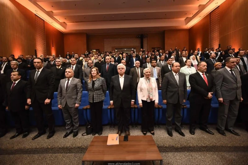 وزير التعليم العالي يشهد حفل إطلاق مبادرة مراكز مهارات القرن ال21 وتكريم الطلاب الفائزين بمنح سيسكو للمسار الاحترافي كتب - محمود الهندي نيابة عن رئيس مجلس الوزراء، شهد د.أيمن عاشور