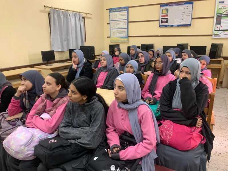 كتبت أمل عبد الرحيم بناءا علي توجيهات السيد محمد عبداللطيف وزير التربية والتعليم والتعليم الفني، وتوجيهات اللواء طيار ا.ح أكرم جلال محافظ