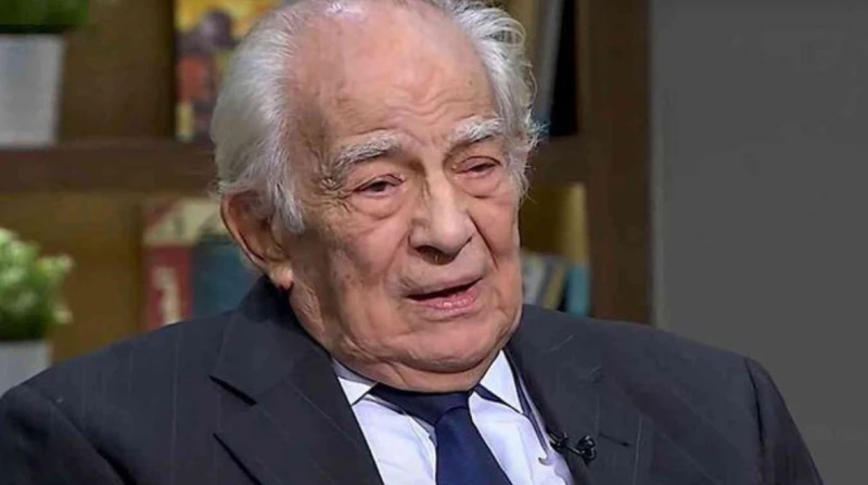 رشوان توفيق كما لم تعرفه من قبل.. مخرج ومذيع وشرير أثرى الفنان رشوان توفيق، الذي يحل اليوم عيد ميلاده ال92، الساحة الفنية بمسيرة حافلة امتدت لعقود،