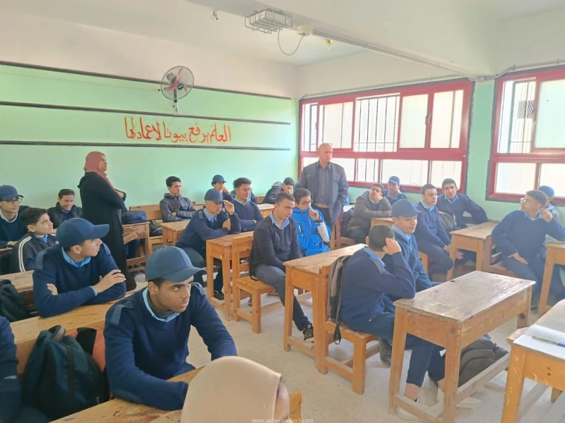 كتبت أمل عبد الرحيم أكد الدكتور ناصر مندور، رئيس جامعة قناة السويس، أن الجامعة تلعب دورا محوريا في نشر الوعي المجتمعي، خاصة بين فئة الشباب، مشيرا إلى أن قضية الإدمان والتدخين تمثل 